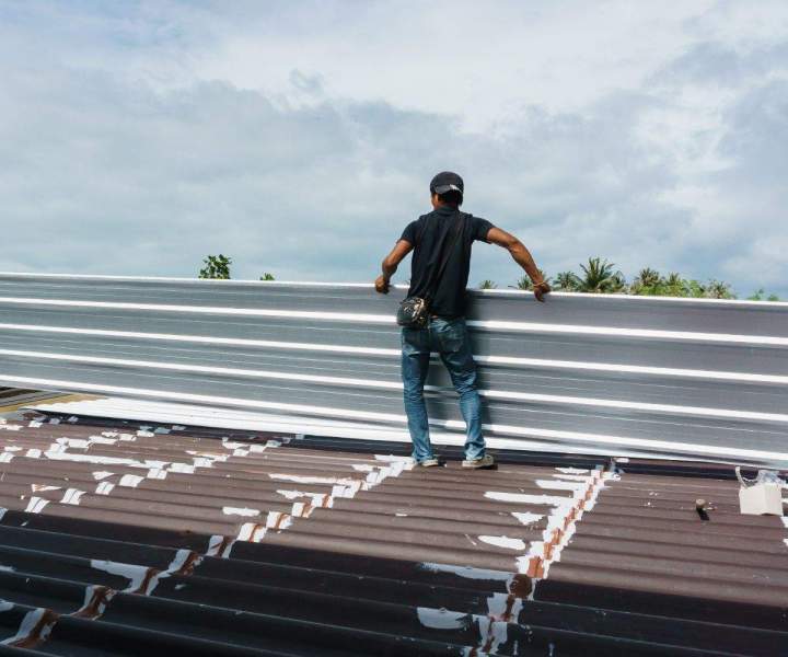 Expert Commercial Roofing Solutions for Businesses & Large-Scale Projects